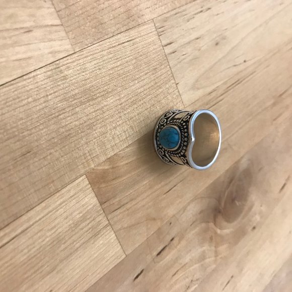 💥NWOT! Size 6 Silver Tone Turquoise Ring - Picture 7 of 9